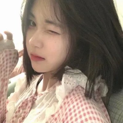 轻轻拂过